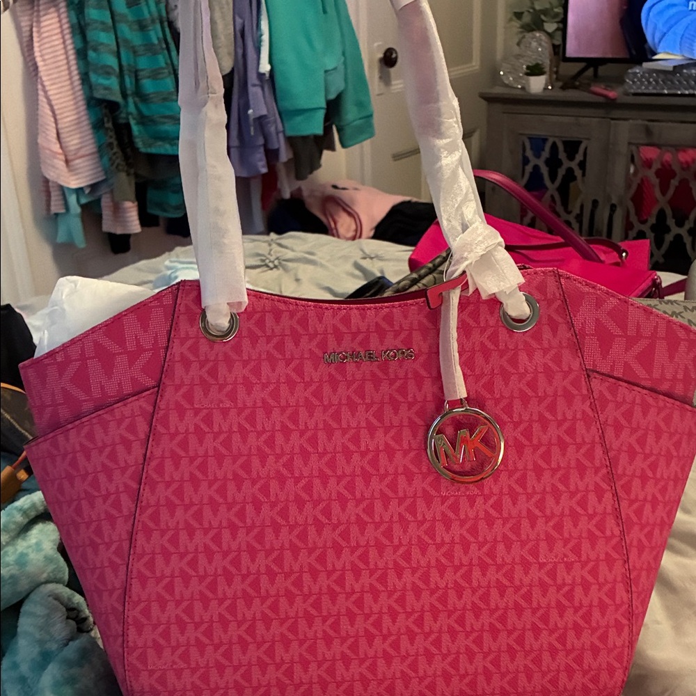 Michael Kors Signature Pink Tote